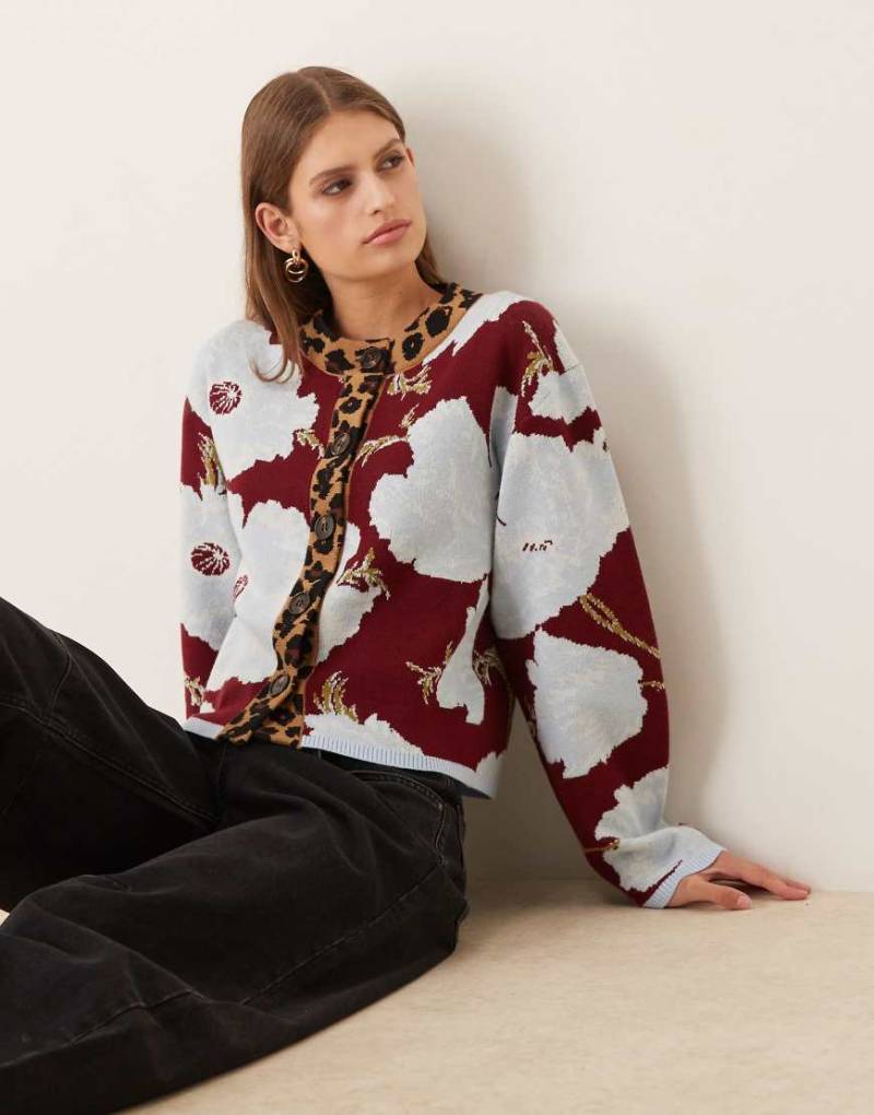 Never Fully Dressed - Poppy - Strickjacke in Lila und Blau von Never Fully Dressed