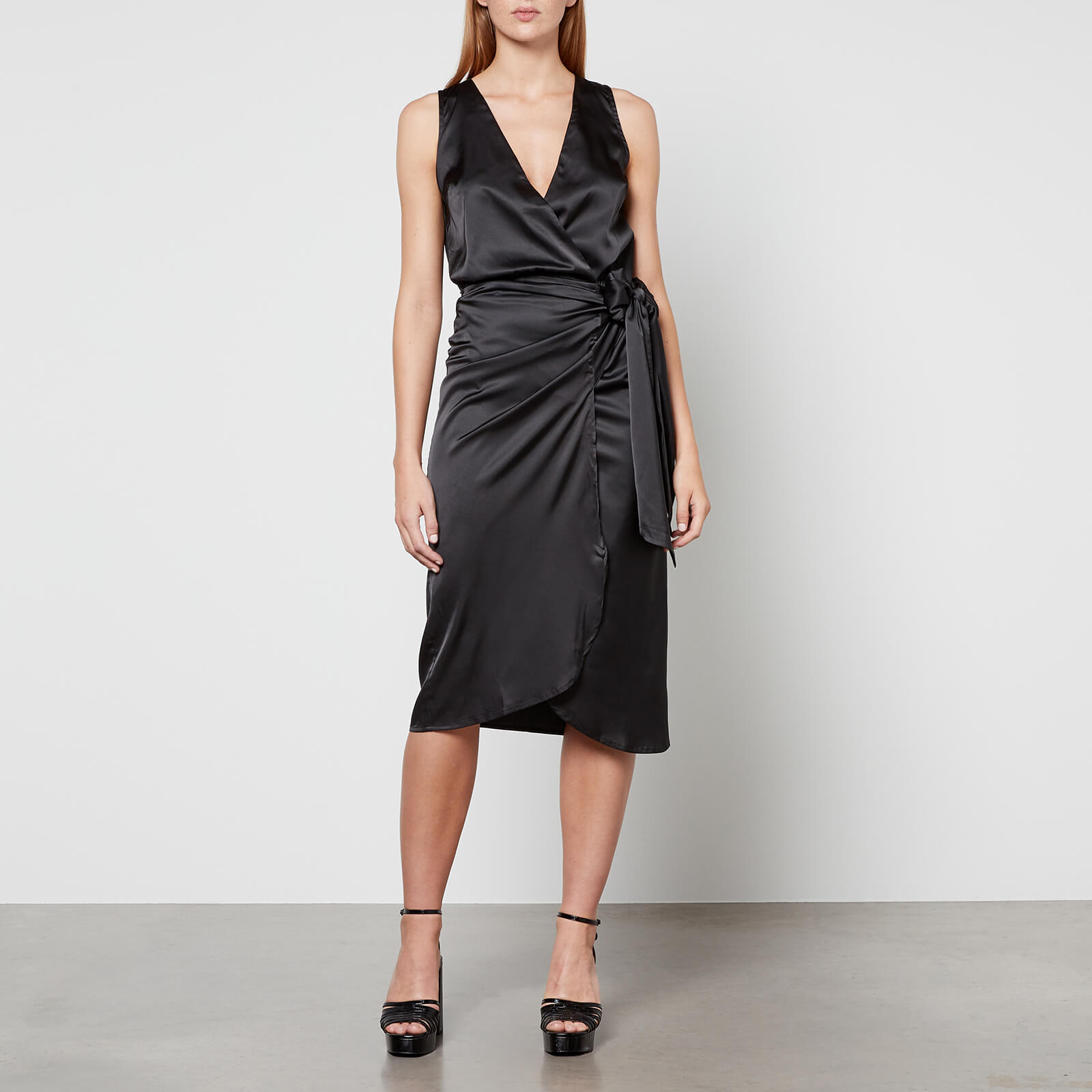 Never Fully Dressed Vienna Satin Wrap Dress - M von Never Fully Dressed