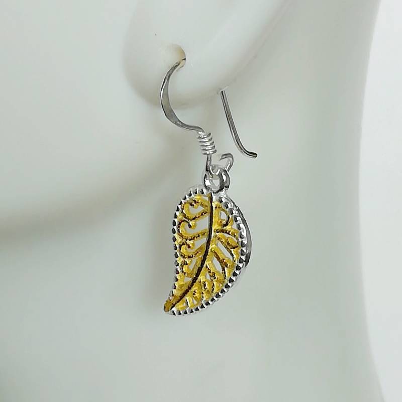 Blattgold Ohrringe - Blatt Anhänger Baumeln Silber Hübsche Geschenk Wanderlust E364 von NeverEndingSilver