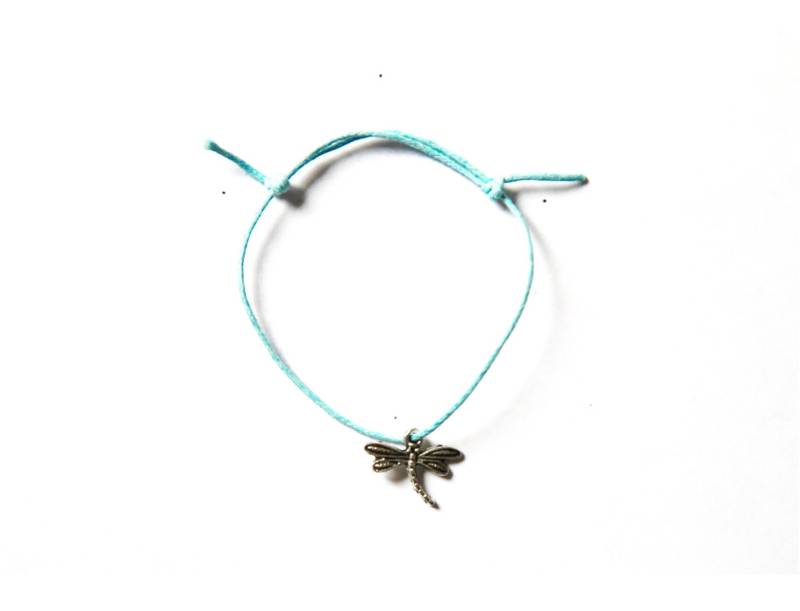 Silber Libelle Charme Auf Gewachste Baumwollschnur Verstellbare Freundschaftsarmband von NeverGoNaked