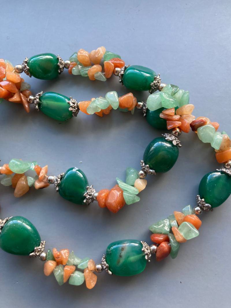 Natürliche Halbedelsteine Halskette - Mehrfarbige Karneol Nephritis Jade Handgemachte Chunky Karabinerverschluss Natürliche Halbedelsteine Halskette - Mehrfarbige Karneol Nephritis Jade Handgemachte Chunky Karabinerverschluss von NeverOutOfDate