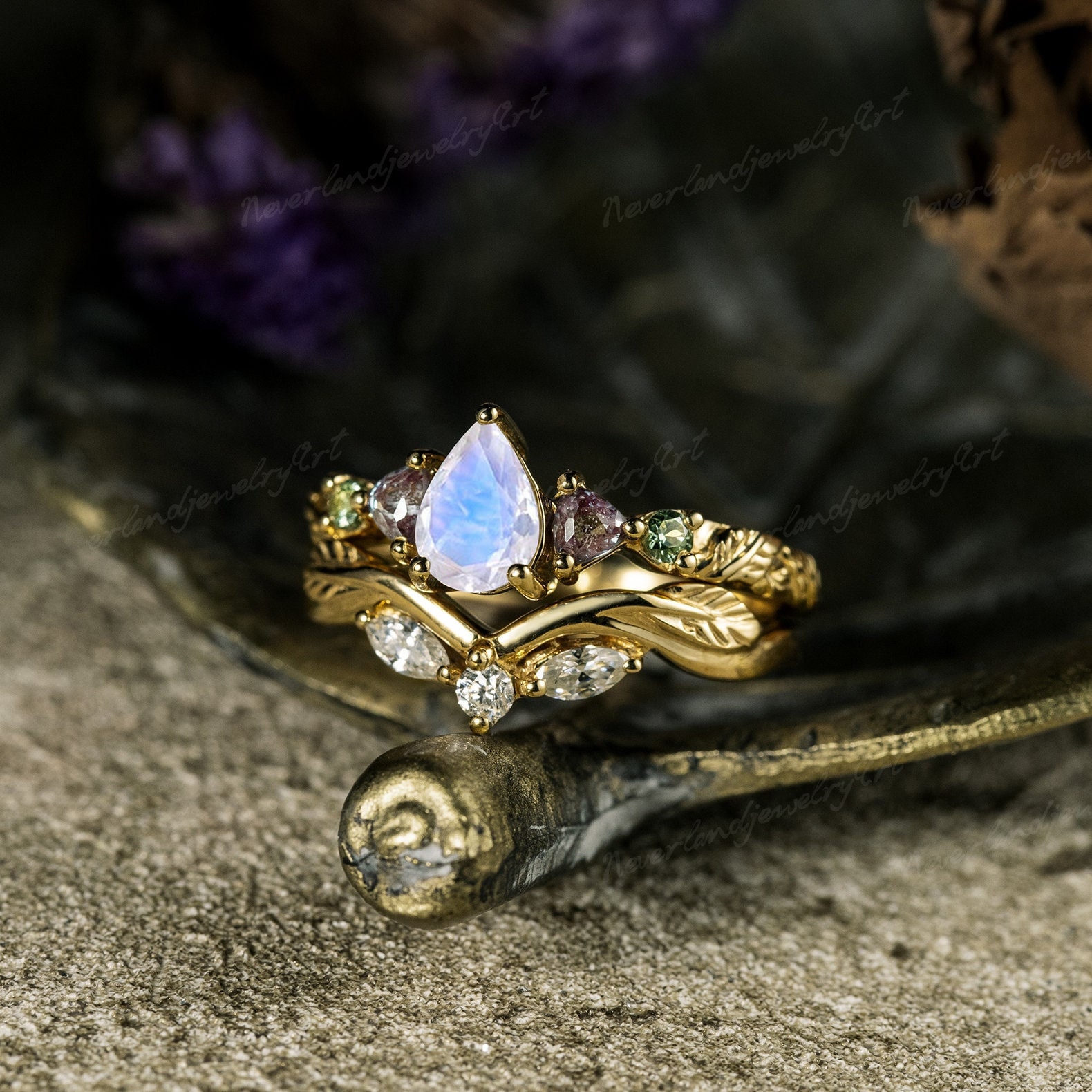 Birne Blau Mondstein Verlobungsring Set Antique Marquise Cut Braut Natur Inspiriert Blatt Gravierter Grüner Saphir Handgemachter Ring Frauen von NeverlandjewelryArt