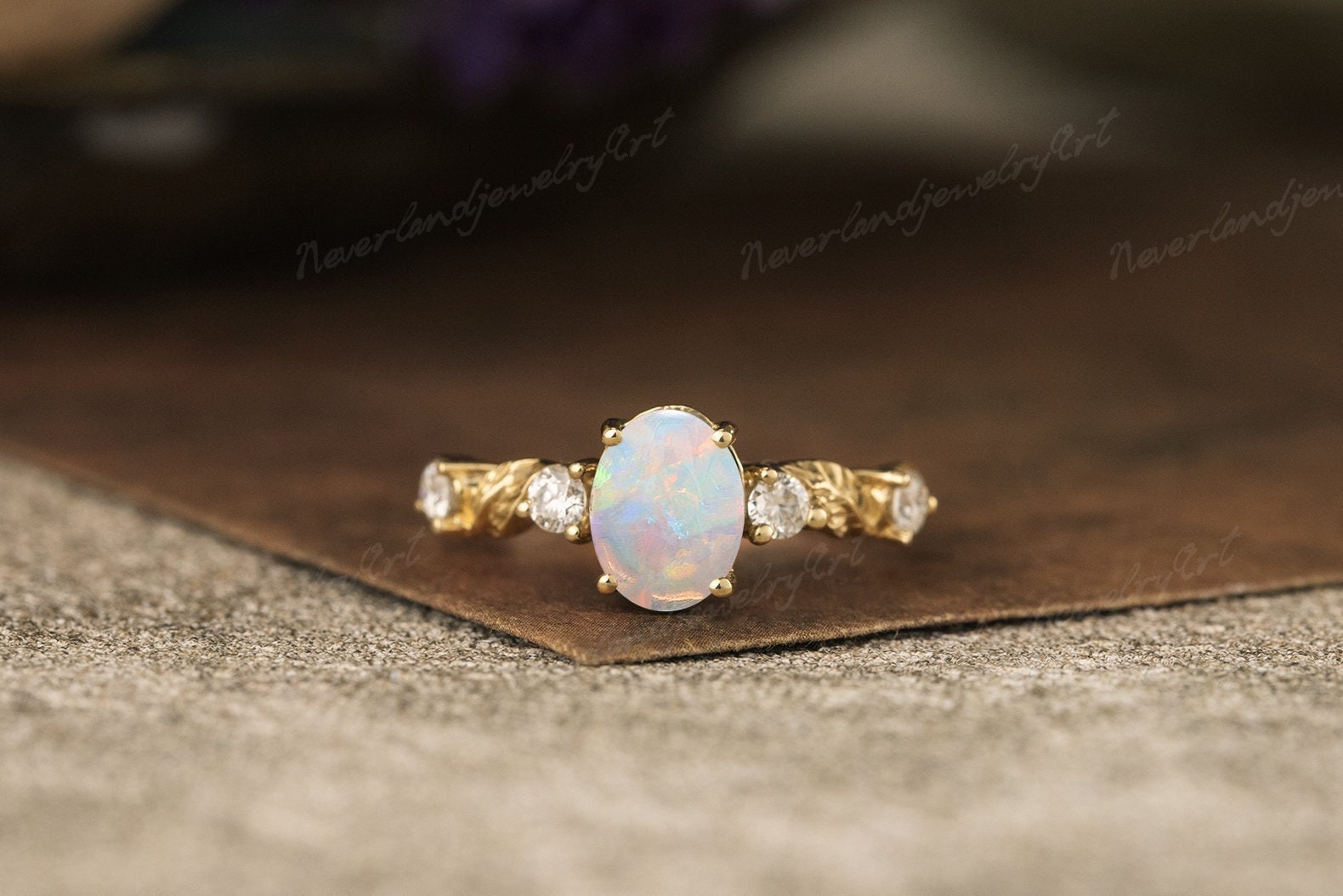 Natürlicher Ovaler Schliff Opal Verlobungsring Zart Gelb Gold Diamant Versprechensring Natur Inspiriert Blatt Graviert Jahrestag Geschenk An Sie von NeverlandjewelryArt