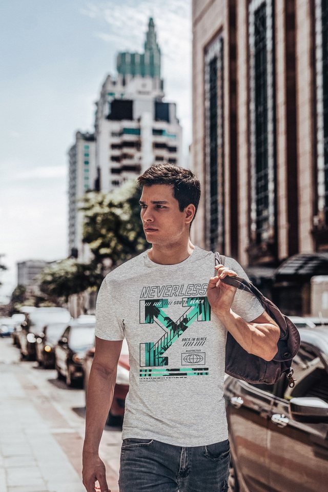 Neverless Print-Shirt Herren T-Shirt Text Print Aufdruck South Beach Techwear Fashion mit Print von Neverless