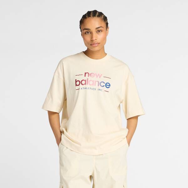 NEW BALANCE Damen Shirt Reimagined Oversized T-Shirt von New Balance