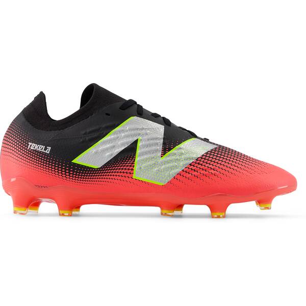NEW BALANCE Herren Fussball-Rasenschuhe Tekela Magia Low Laced FG v4+ von New Balance