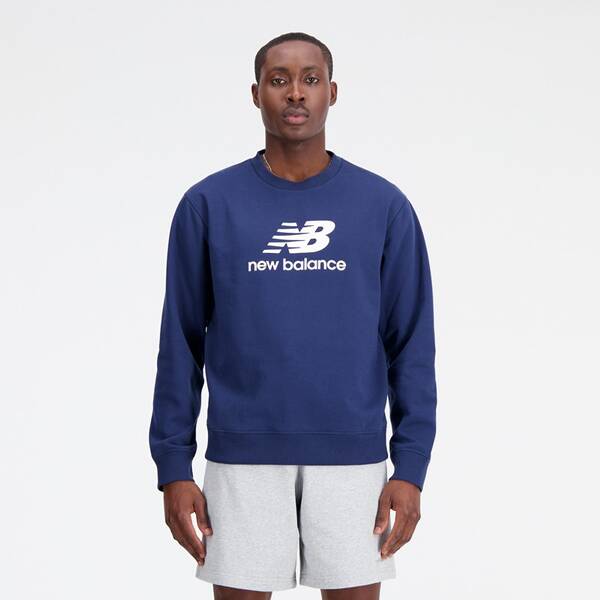 NEW BALANCE Herren T-Shirt Essentials Stacked Logo French Terry Crewneck von New Balance