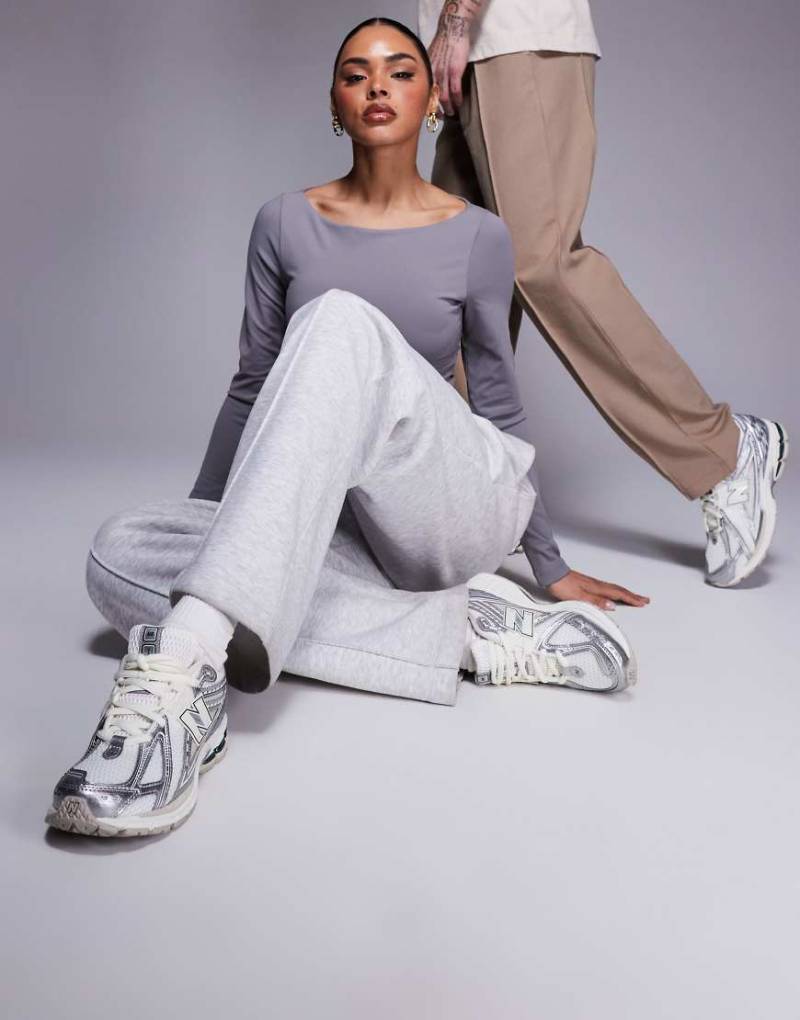 New Balance - 1906 - Sneaker in Metallic-Silber von New Balance