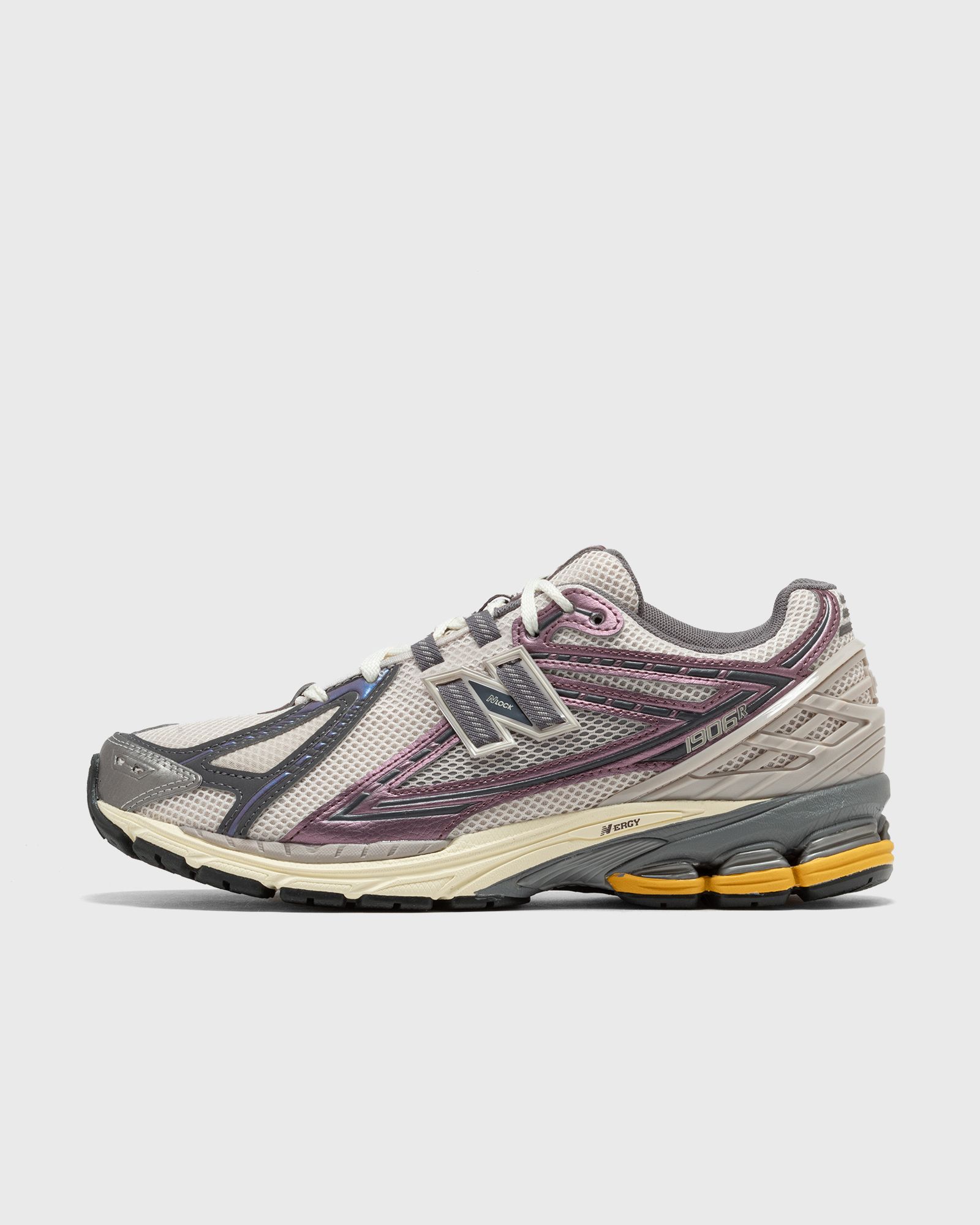 New Balance 1906 men Lowtop purple|beige in Größe:41,5 von New Balance