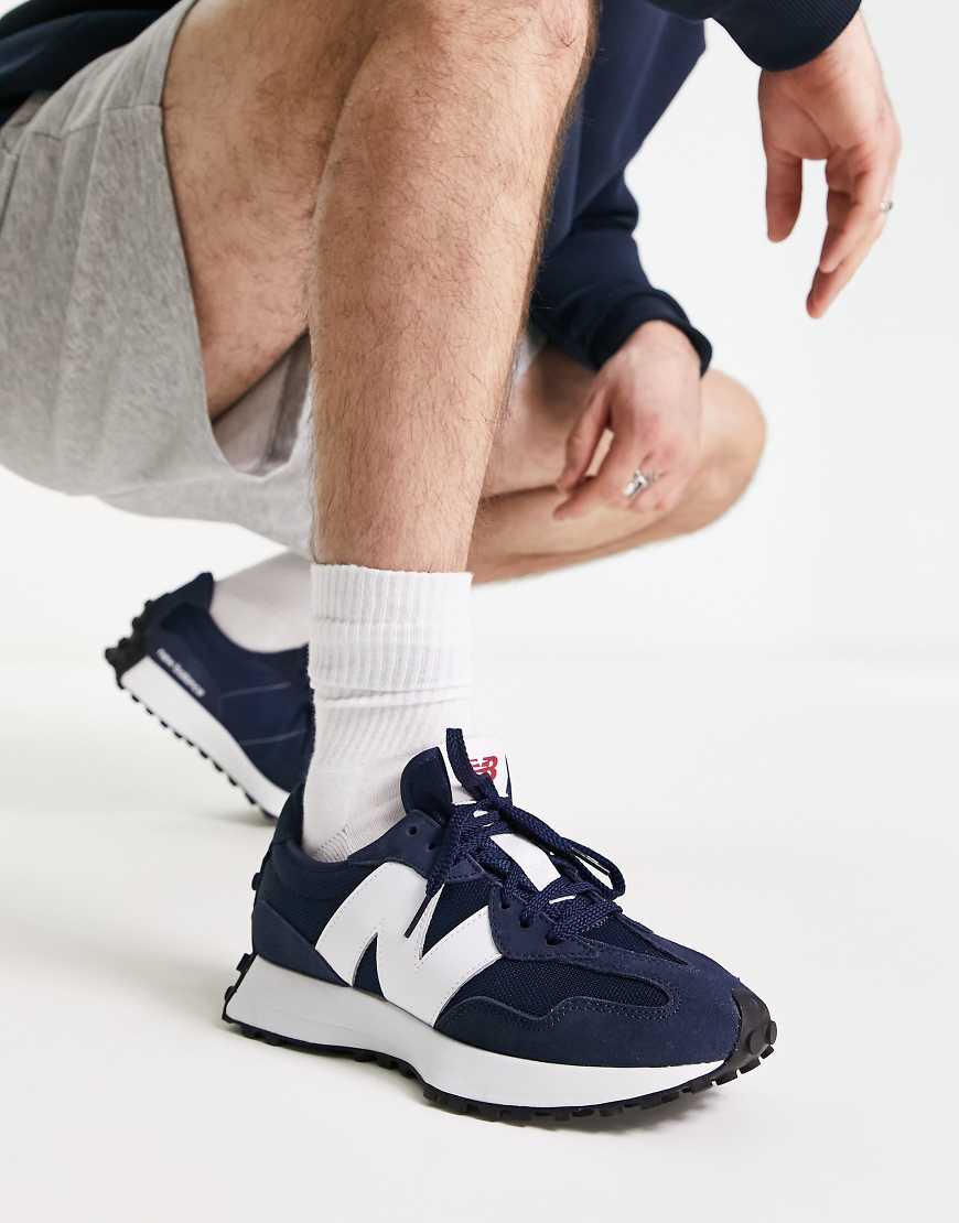 New Balance - 327 - Sneaker in Blau und Weiß New Balance - 327 - Sneaker in Blau und Weiß von New Balance