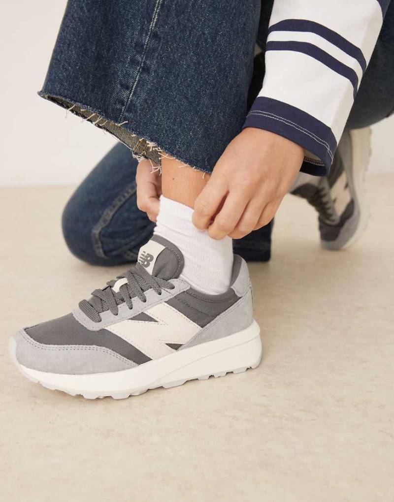 New Balance - 370 - Graue Sneaker-Neutral von New Balance