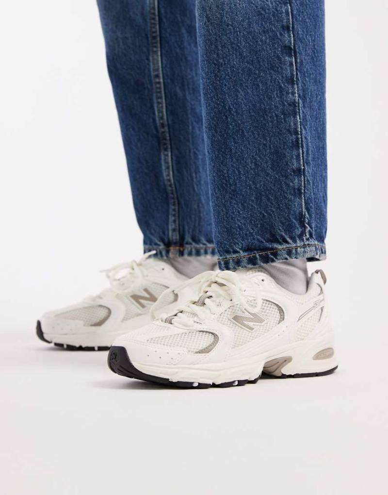 New Balance - 530 - Sneaker in gebrochenem Weiß von New Balance