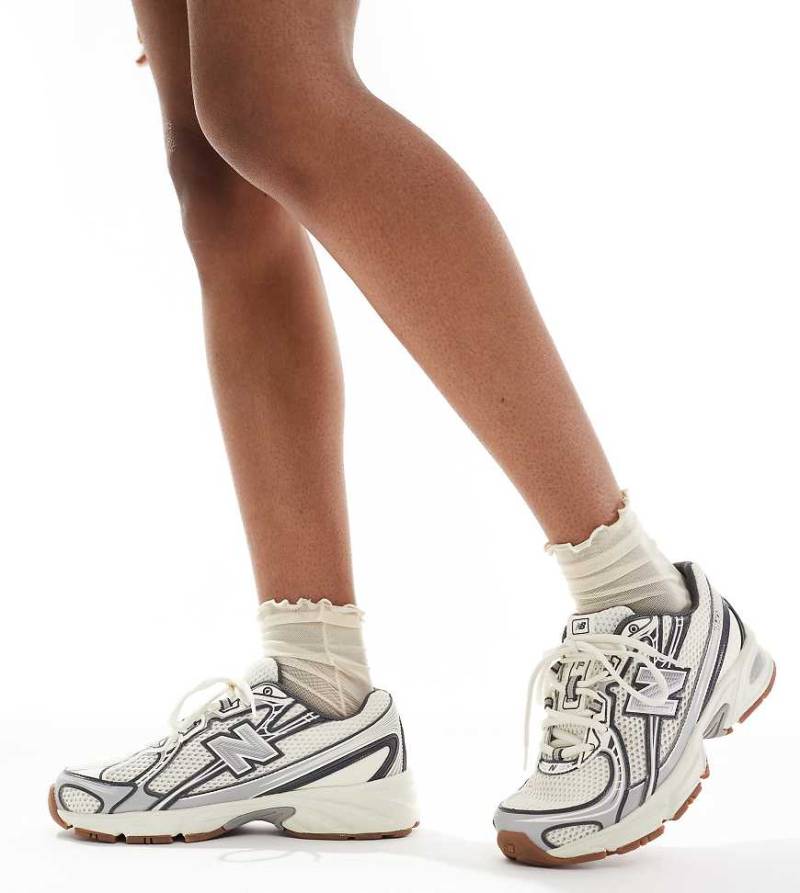 New Balance - 740 - Sneaker in Beige und Grau, exklusiv bei ASOS-Neutral von New Balance