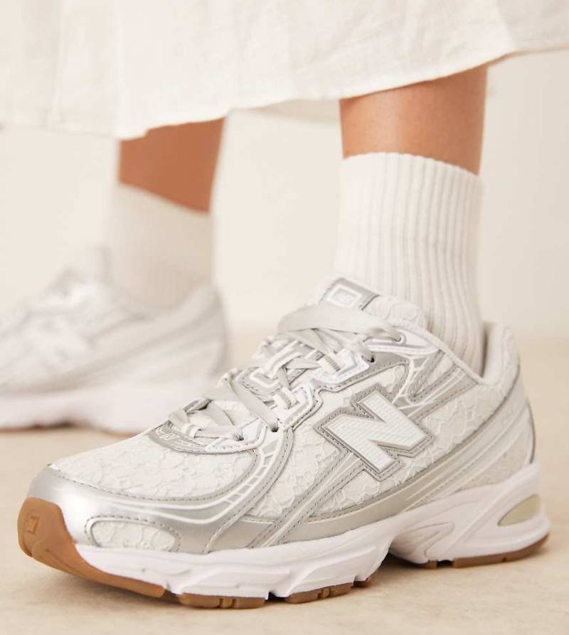 New Balance - 740 - Spitzen-Sneaker in Weiß, exklusiv bei ASOS von New Balance