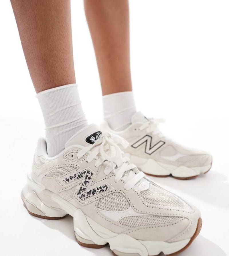 New Balance - 9060 - Sneaker in Beige mit Leopardenmuster-Detail, exklusiv bei ASOS-Neutral von New Balance