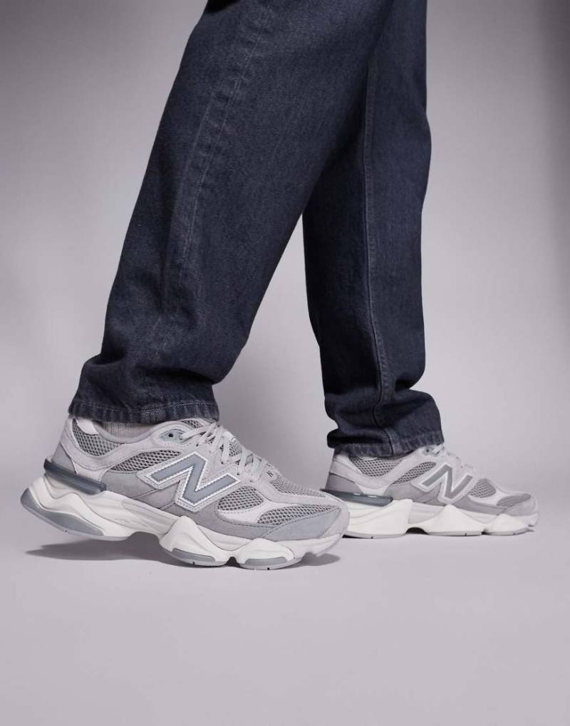 New Balance - 9060 - Unisex-Sneaker in Grau und Schwarz von New Balance