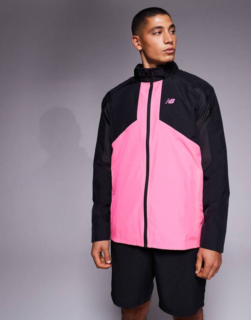 New Balance - Active - Jacke in Schwarz und Rosa von New Balance