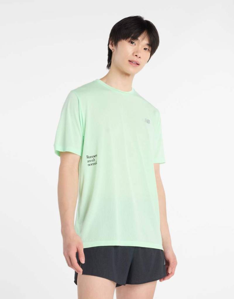 New Balance - Athletics - T-Shirt in Lab Green mit Print-Grün von New Balance