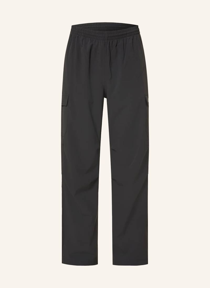 New Balance Cargohose Regular Fit schwarz von New Balance