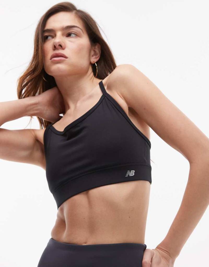 New Balance - Essential - Sport-BH in Schwarz von New Balance