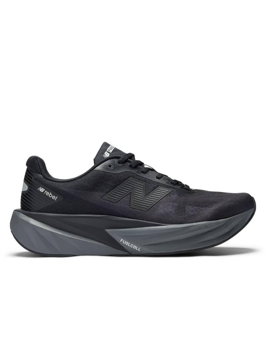 New Balance - FuelCell Rebel V5 - Lauf-Sneaker in Schwarz von New Balance