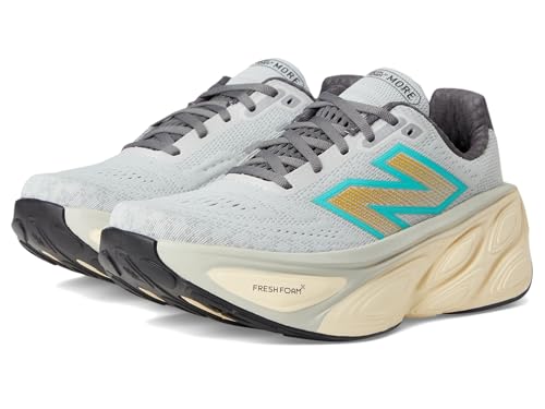 New Balance Herren Fresh Foam X More V5 Running Shoe, Brighton Grey/Calcium/Cyber Jade, 43 EU von New Balance