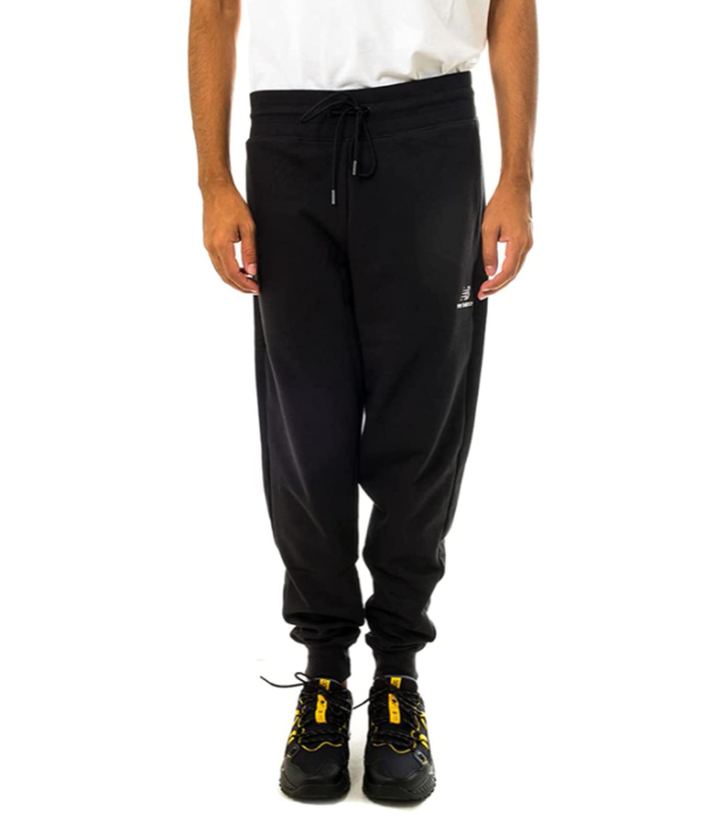 New Balance Herren Jogging-Hose Sweathose Essentials Embroidered Pant Schwarz von New Balance