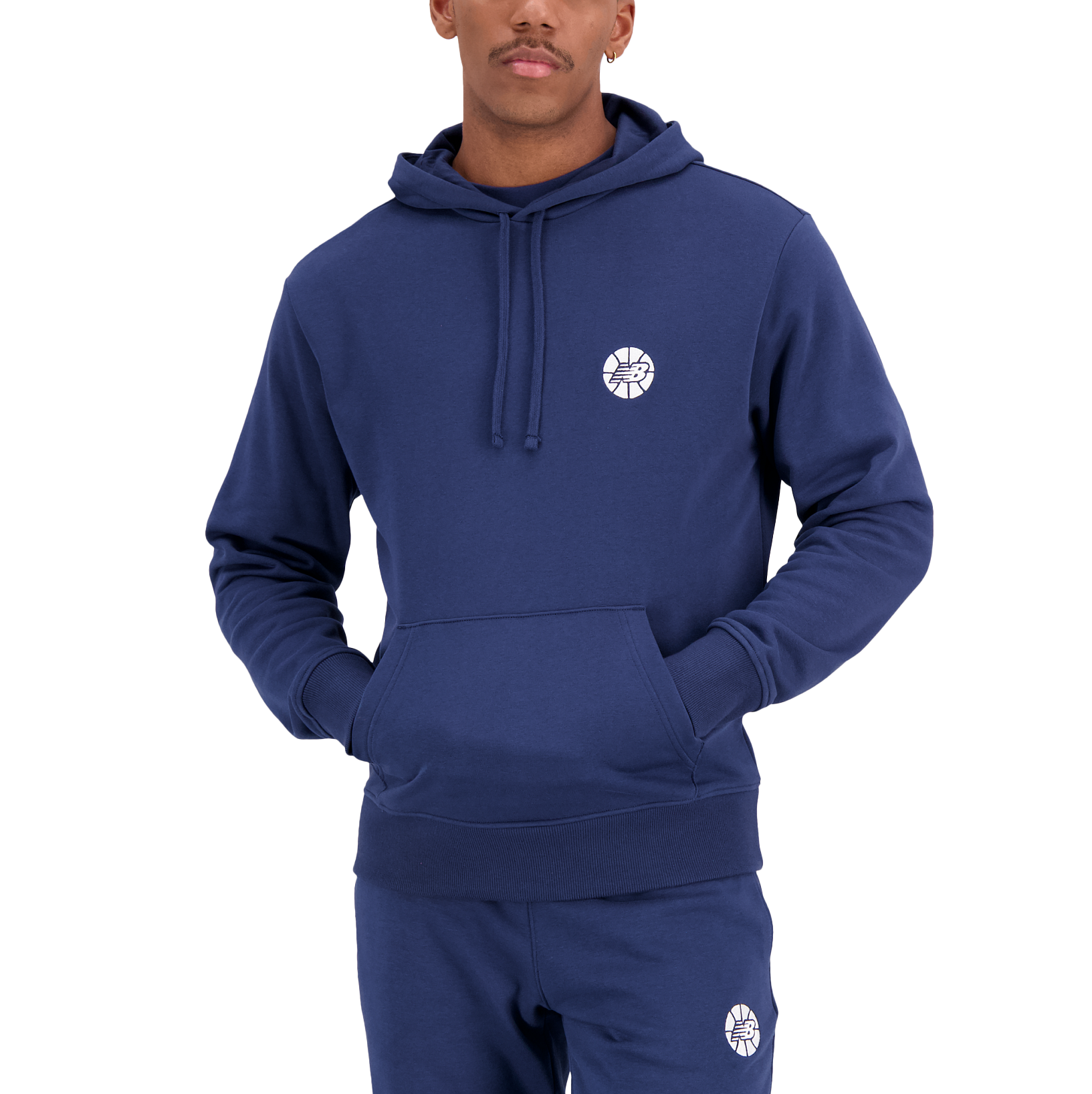 New Balance Hoops Essentials Fundamental Hoodie von New Balance