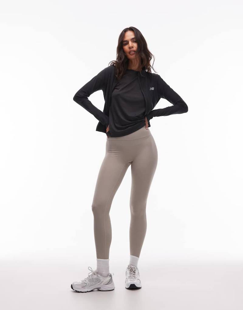 New Balance - Leggings in Arid Stone mit hohem Bund, 27 Zoll Schrittlänge-Neutral New Balance - Leggings in Arid Stone mit hohem Bund, 27 Zoll Schrittlänge-Neutral von New Balance