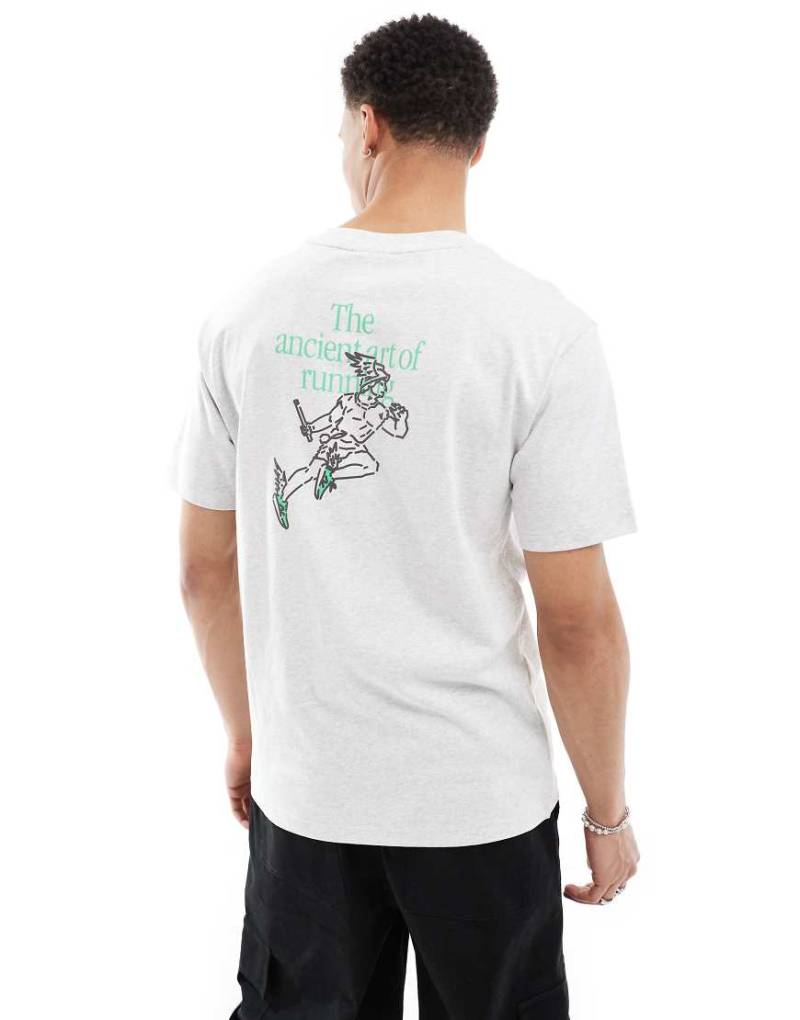 New Balance - New balance x debut - T-Shirt in Grau mit Staffelstab-Print von New Balance