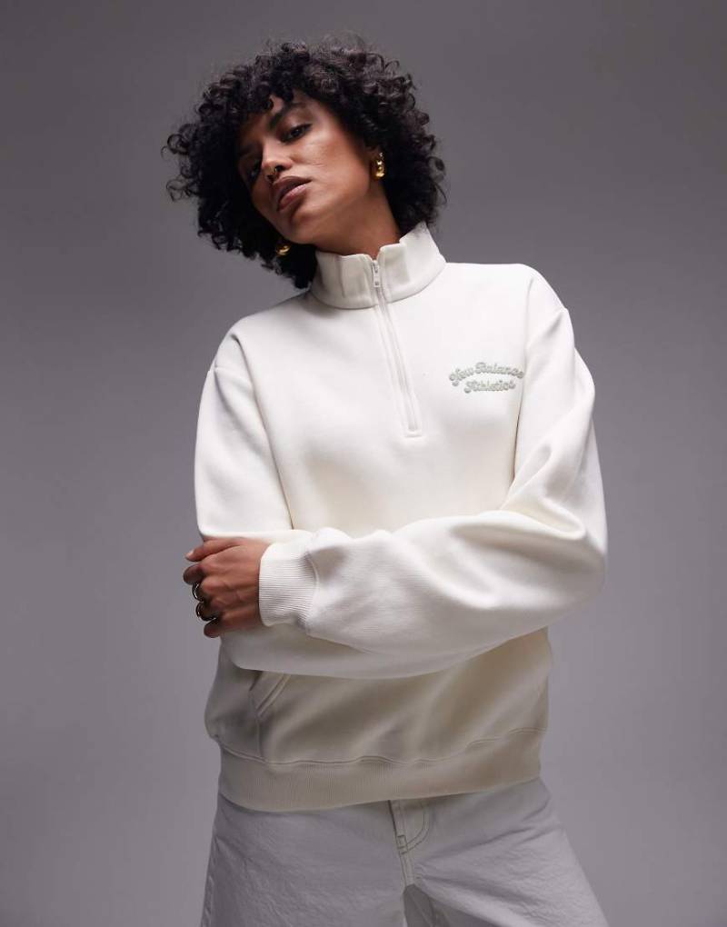 New Balance - Oberteil aus Fleece in Beige mit halblangem Reißverschluss-Neutral von New Balance