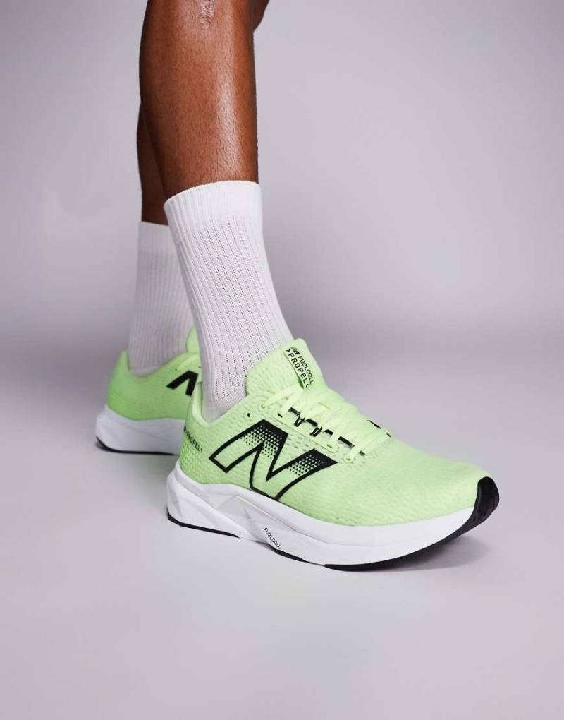 New Balance - Propel - Lauf-Sneaker in Volt-Grün von New Balance