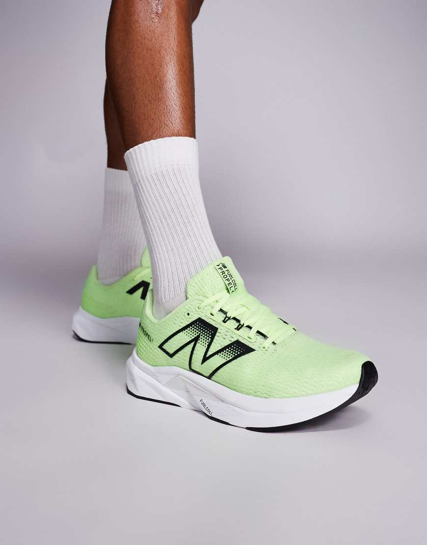 New Balance - Propel - Lauf-Sneaker in Volt-Grün von New Balance