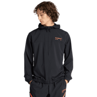 New Balance Reimagined Woven Graphic Jacket Herren Jacken - Schwarz - Größe L - Poly Jersey von New Balance