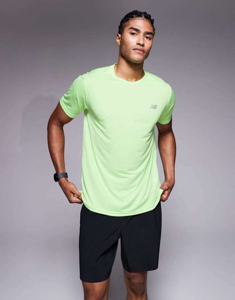New Balance - Sport Essential - T-Shirt in Gelb von New Balance