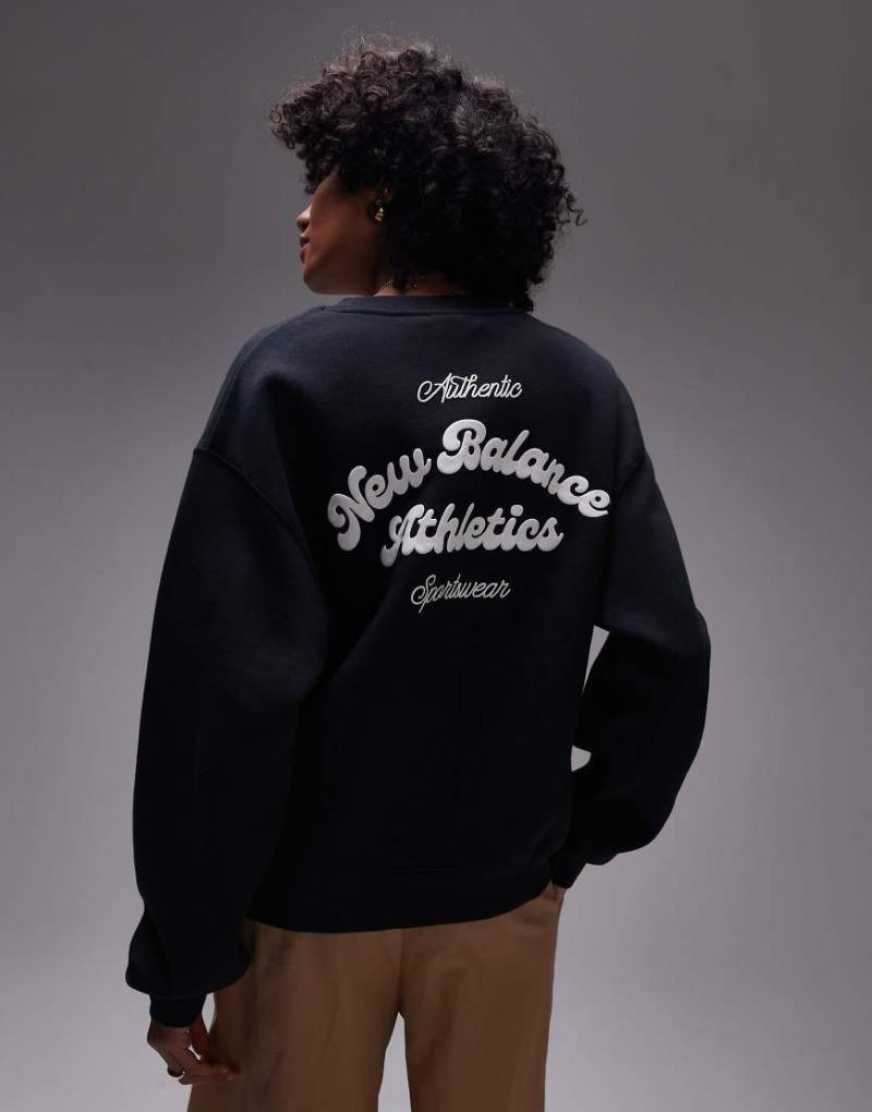 New Balance - Sweatshirt aus Fleece in Schwarz von New Balance