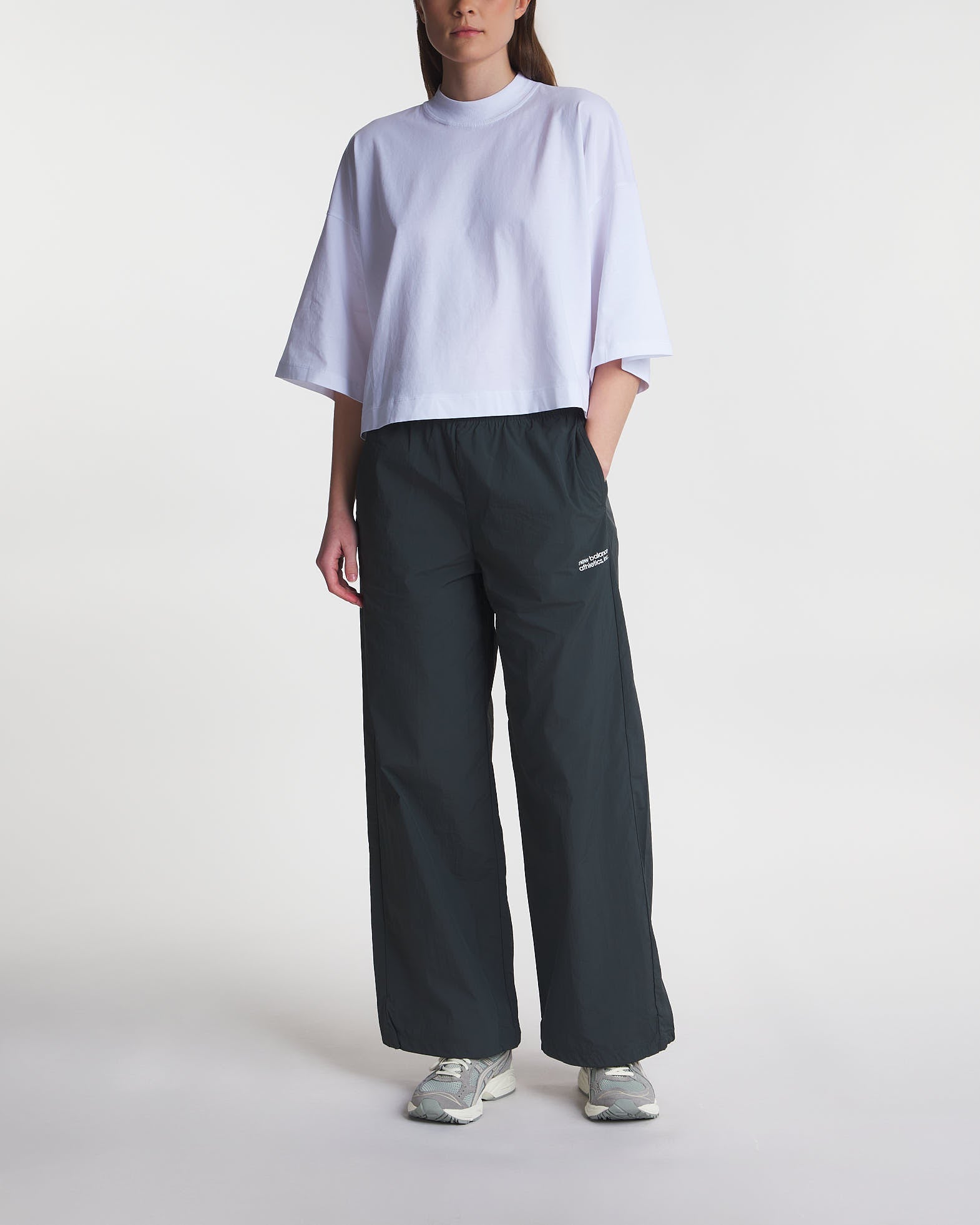 New Balance Trousers Shifted Nylon Pant Black von New Balance