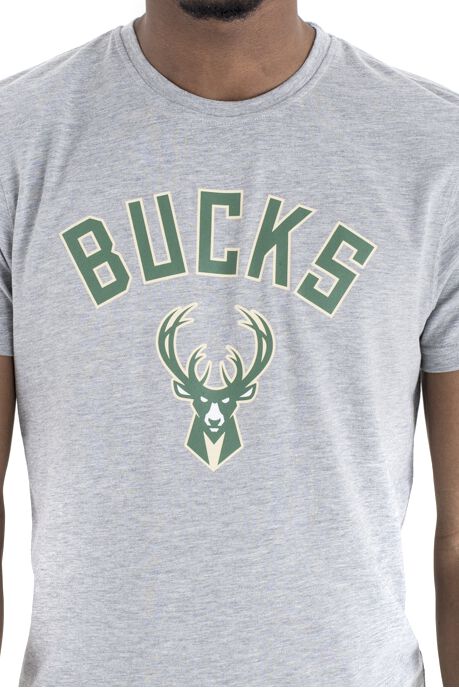 New Era - NBA T-Shirt - Milwaukee Bucks - S - für Männer - Größe S - hellgrau von New Era - NBA