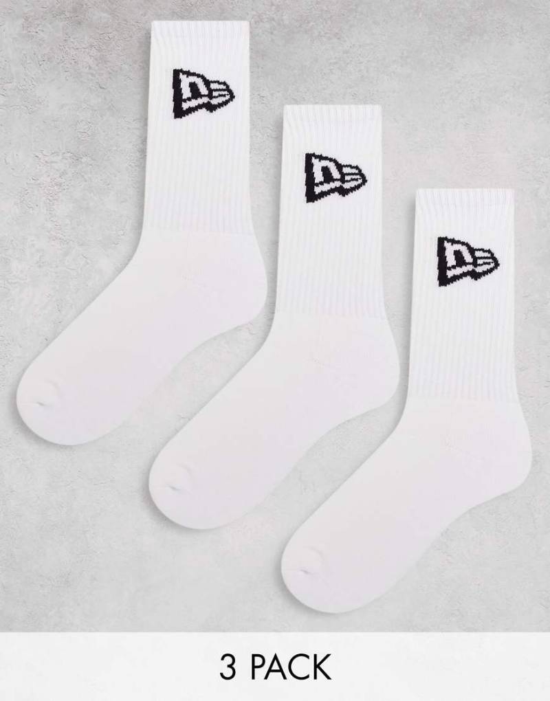 New Era - 3er-Pack Socken in Weiß mit Flaggen-Logo von New Era
