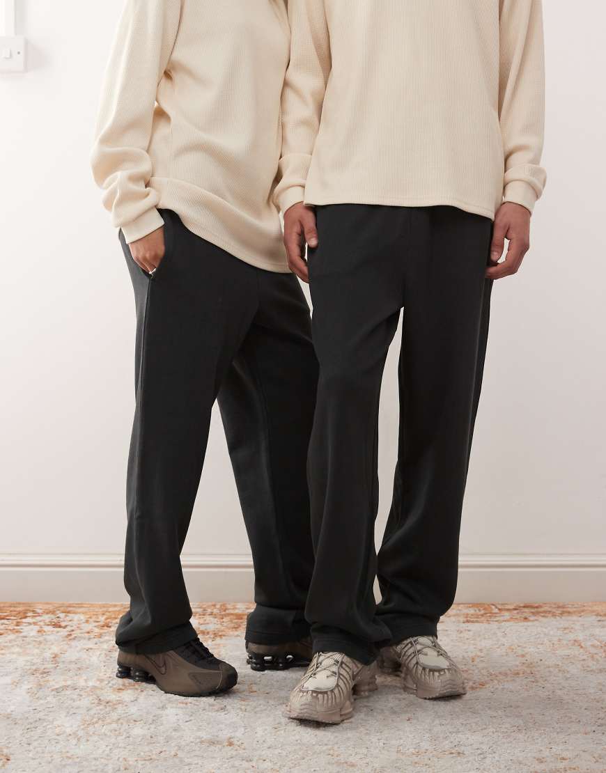 New Era - Gerade geschnittene Jogginghose in verwaschenem Schwarz, Kombiteil von New Era