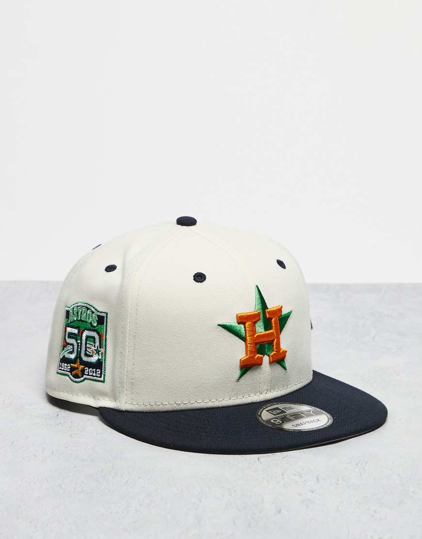 New Era - Houston Astros - 9Fifty - Kappe in Creme mit Maskottchen-Pin und kontrastierendem Schirm-Weiß von New Era