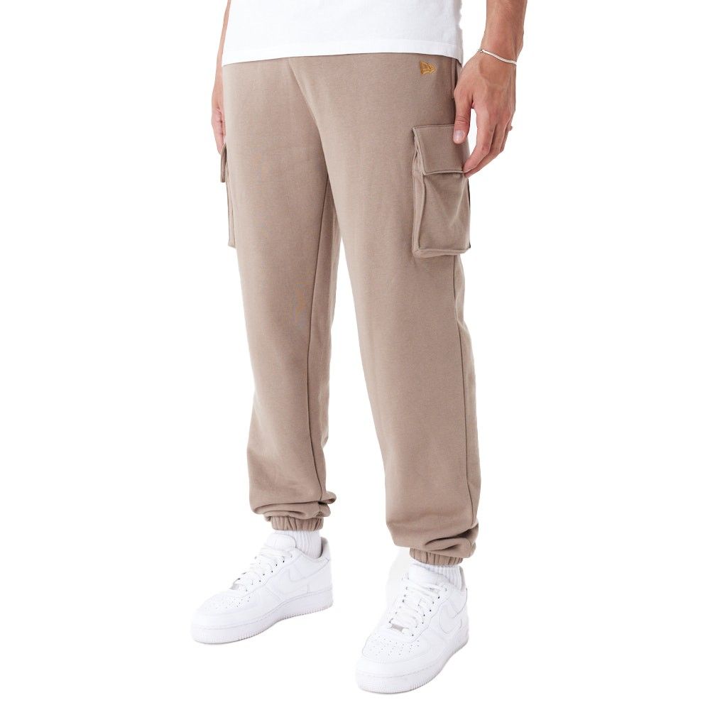 New Era Jogger CARGO Sweatpants - ash brown von New Era