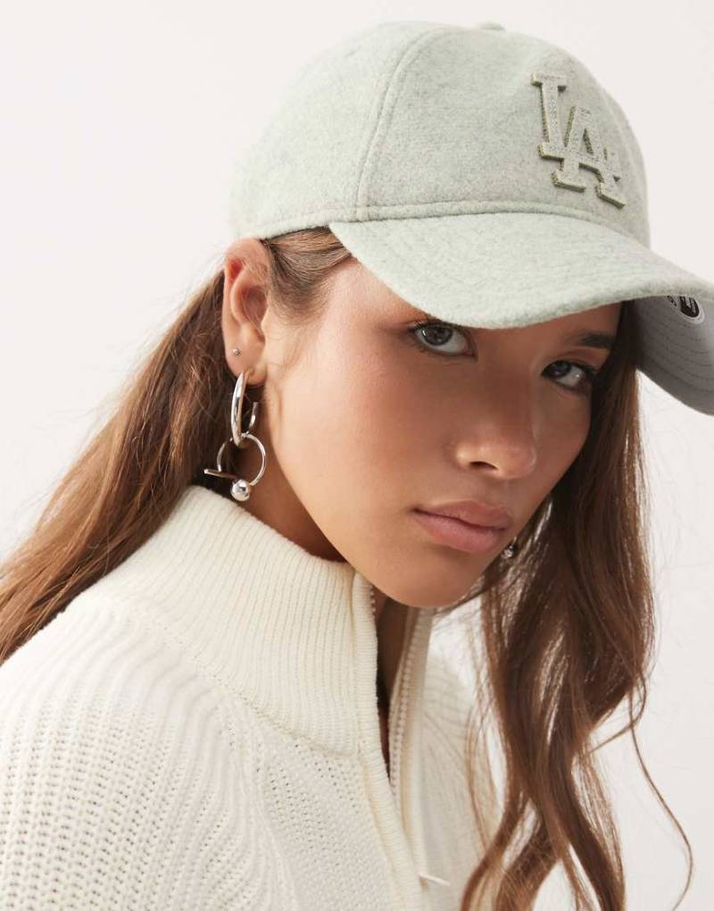 New Era - LA Dodgers 9twenty - Damen-Kappe aus Melton-Filz in Grün mit Logo New Era - LA Dodgers 9twenty - Damen-Kappe aus Melton-Filz in Grün mit Logo von New Era