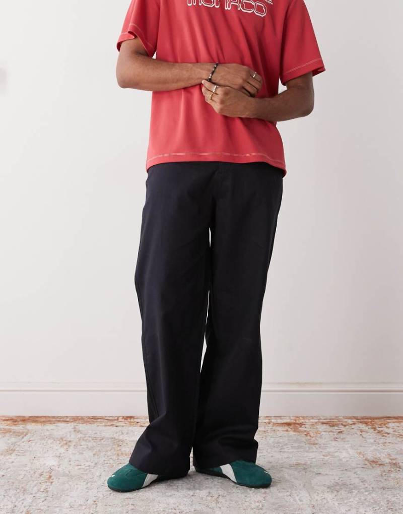 New Era - LA Dodgers - Chinohose in Marineblau mit weitem Bein von New Era