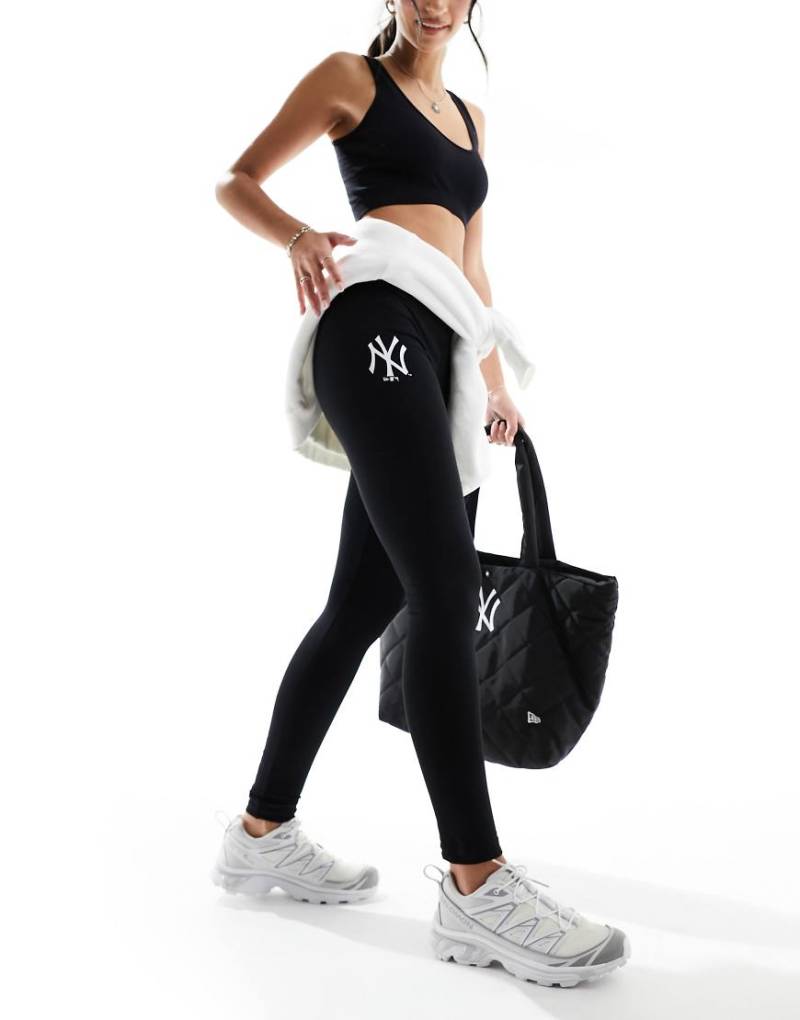 New Era - Leggings in Schwarz mit Logo von New Era