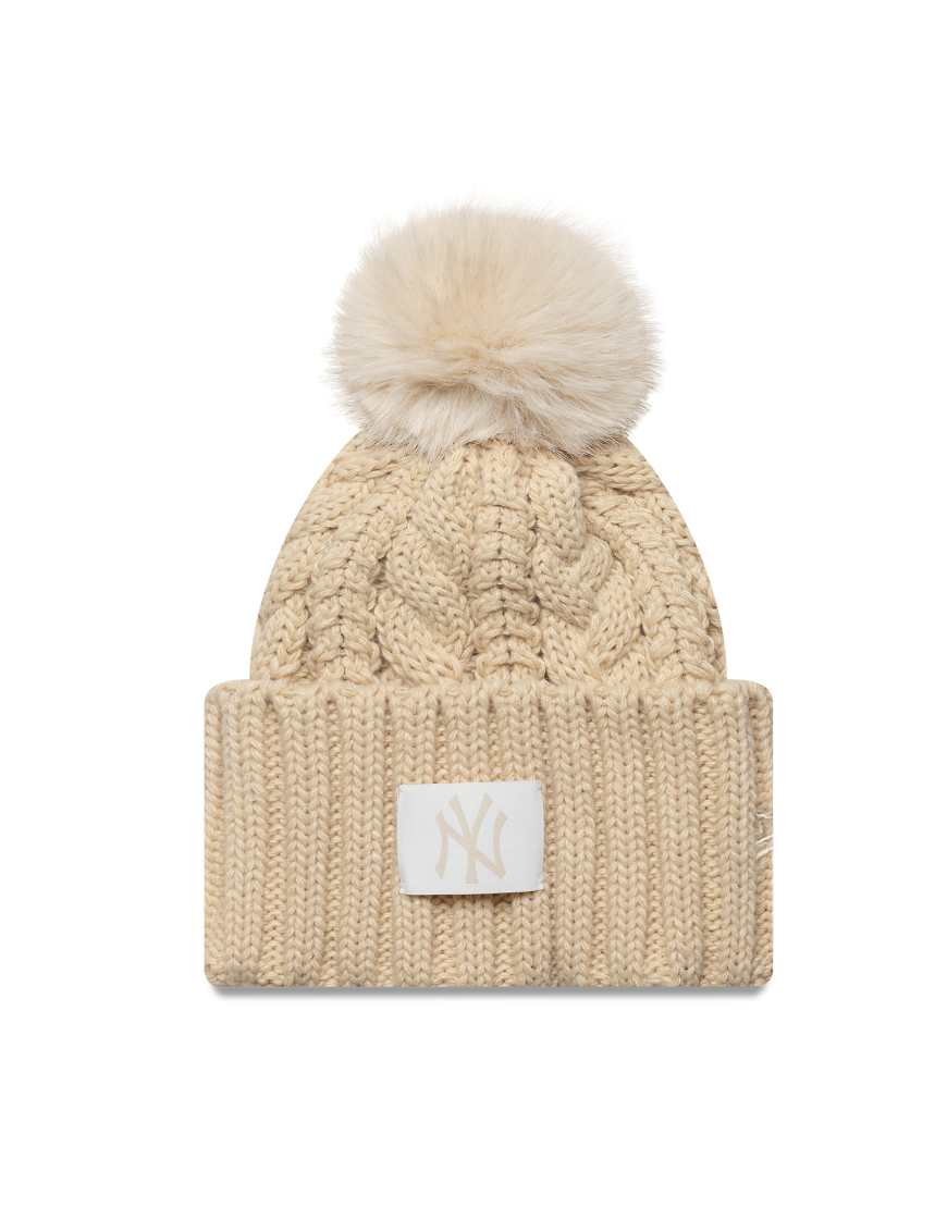 New Era - NY Yankees - Damen-Strickmütze in Beige mit breitem Umschlag, Zopfmuster und Bommel-Neutral von New Era