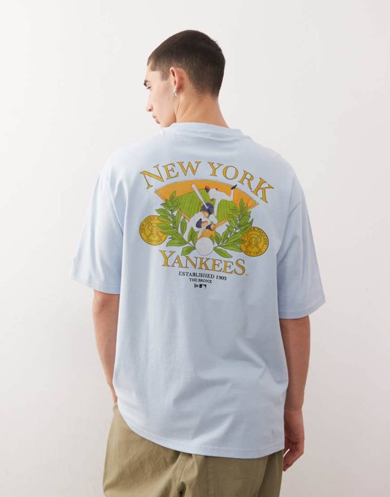 New Era - NY Yankees - T-Shirt in Blassblau mit Baseball-Motiv hinten von New Era