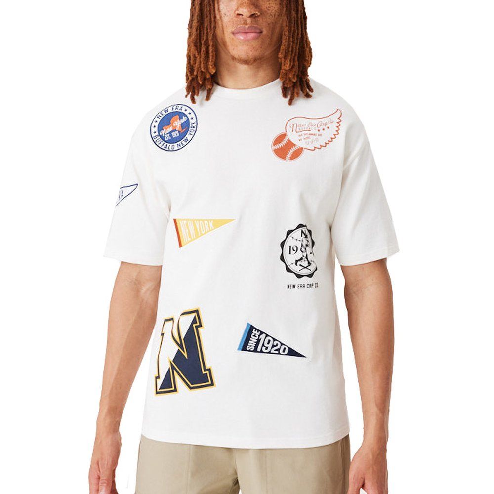 New Era Oversized Shirt - HERITAGE All Over Badges von New Era