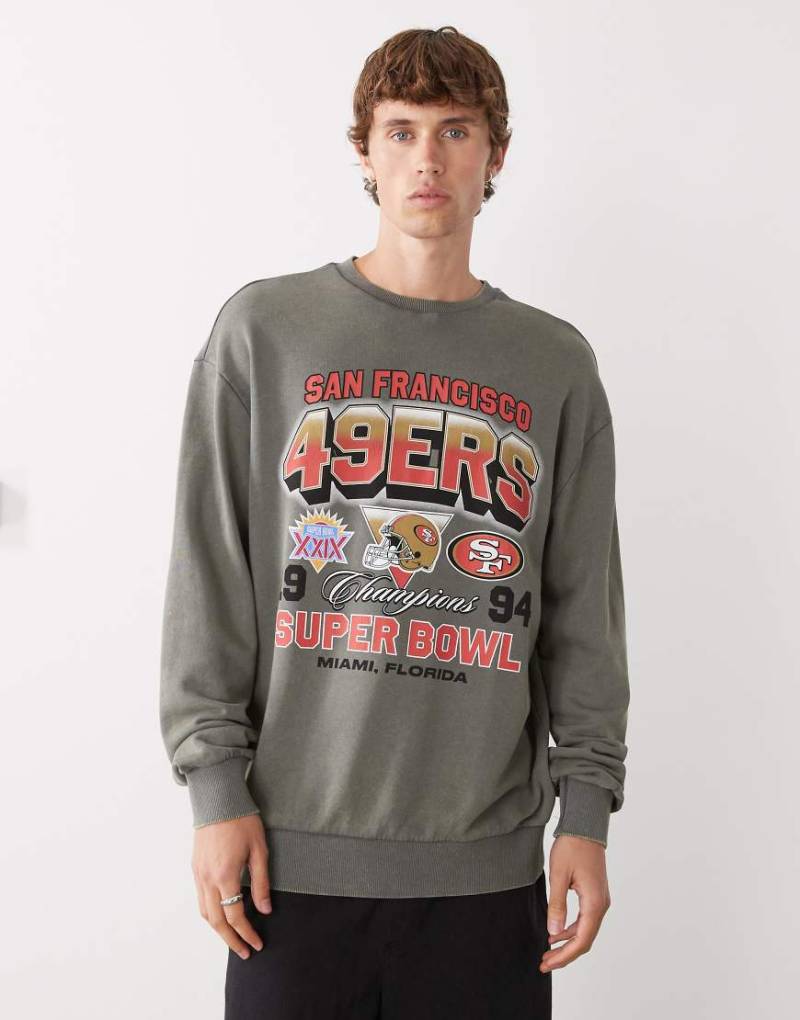 New Era - San Francisco 49s - Oversize-Sweatshirt in Grau von New Era
