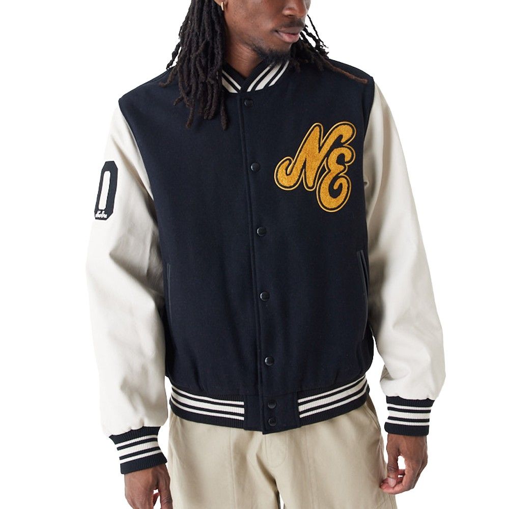 New Era Varsity College Jacke - BRAND PATCHES von New Era